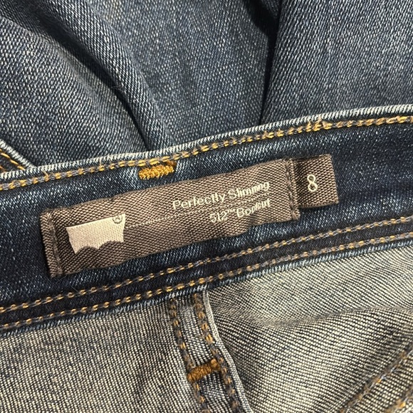 Levi's Women's Blue Jeans - Picture 5 of 6